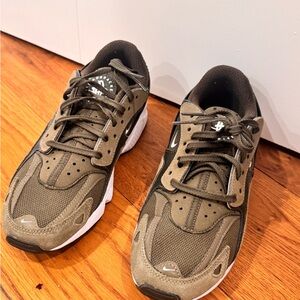 Nike Men's Khaki and White Sneakers